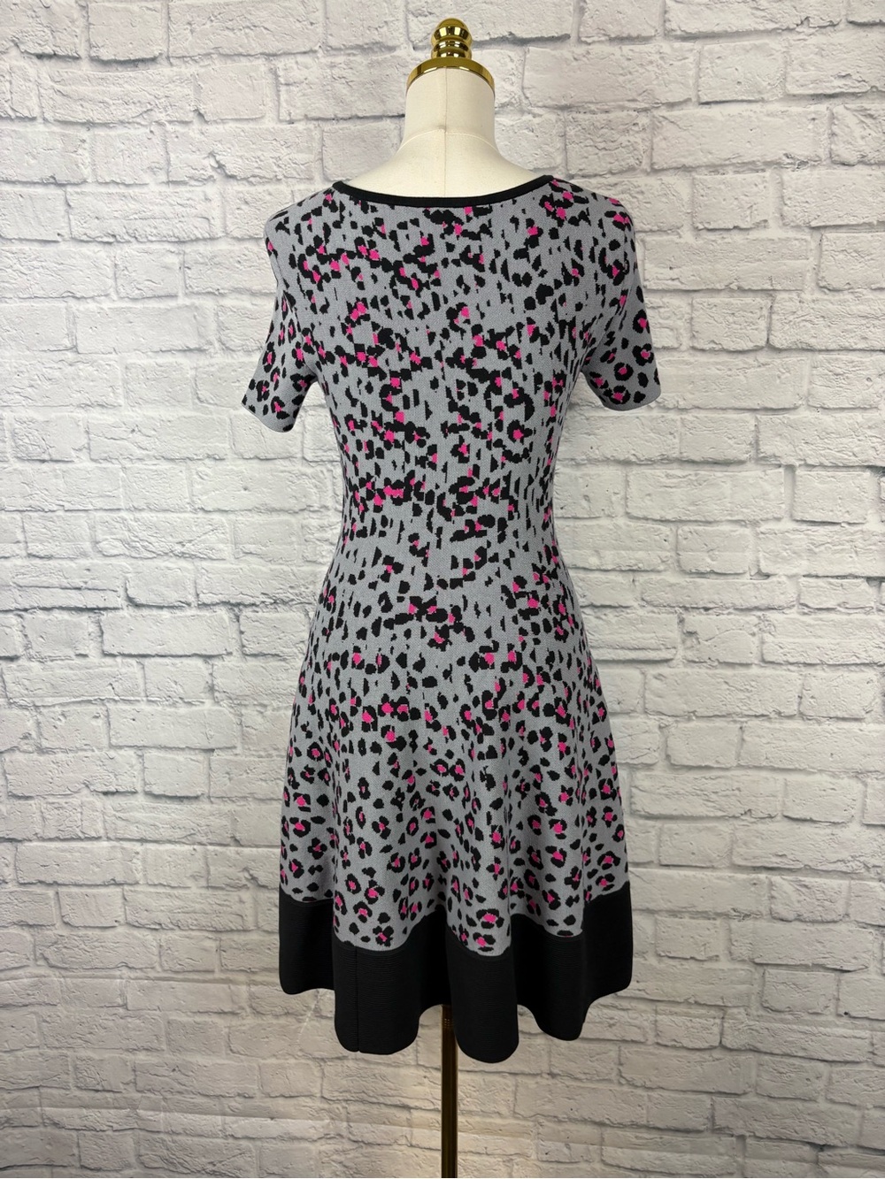 Kate Spade New York "Cyber Cheetah" sweater dress size S - Picture 5 of 7